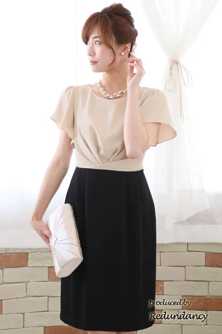 ベージュ×ブラックのフレアスリーブバイカラータイトドレス