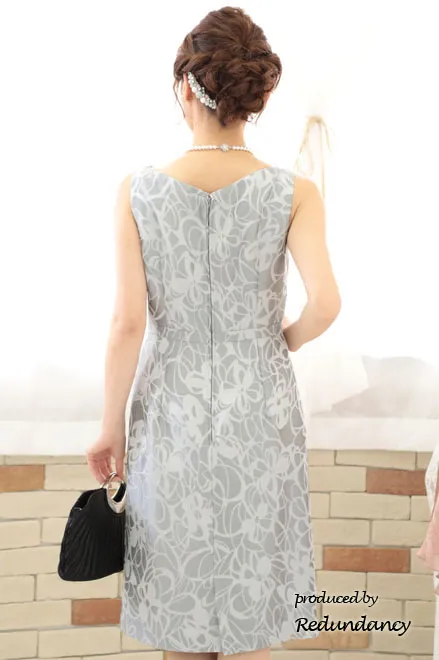 シルバーのハイウエスト切替花柄シャンタンドレス