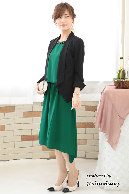 ビビッドグリーンのビジュー付きアシンメトリードレス