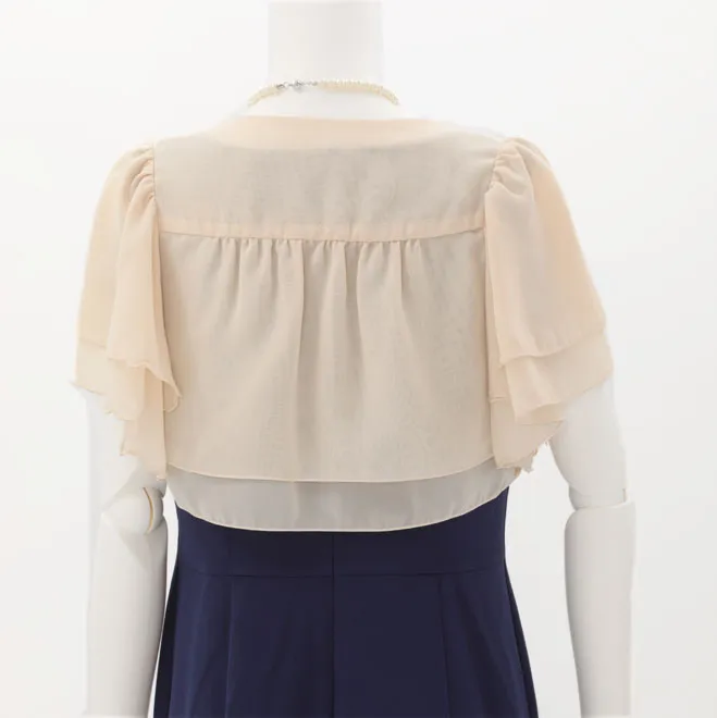 ベージュシフォン胸元ビーズのボレロ