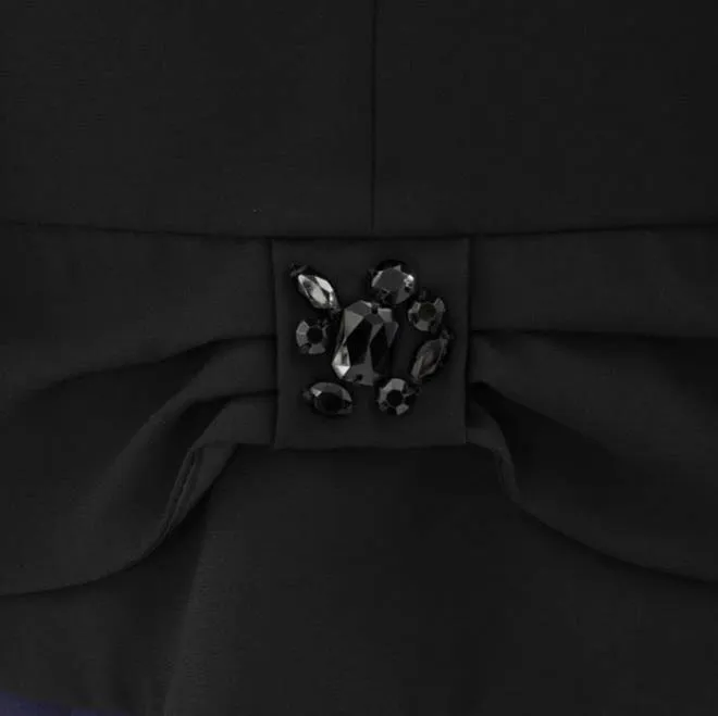 ブラックのジャケット風長袖ボレロ