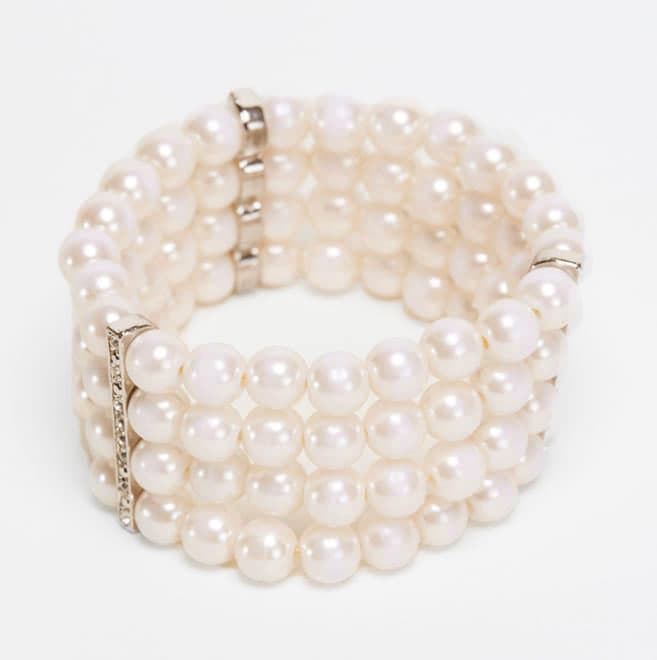 ホワイトパールの4連ブレスレット(ゴム)