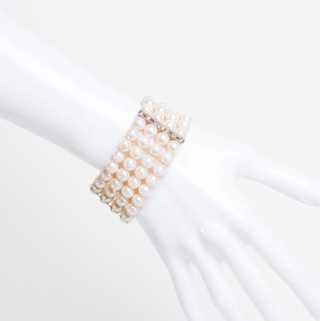 ホワイトパールの4連ブレスレット(ゴム)
