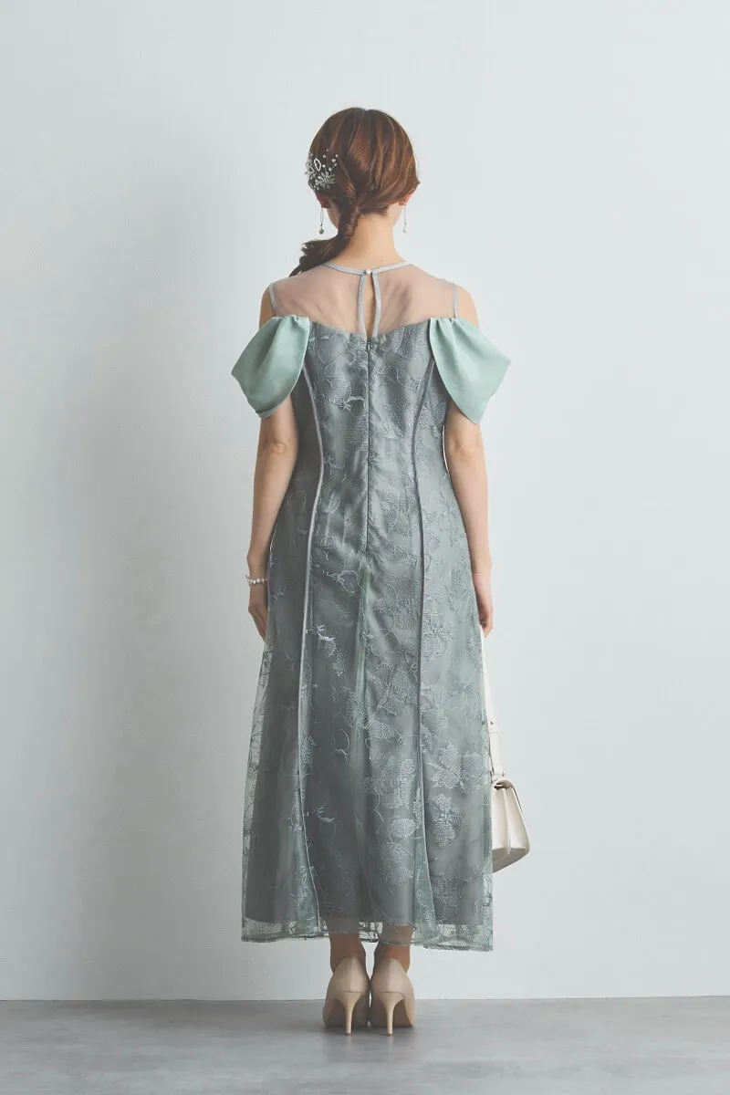 ミントのフラワーエンブロイダリーオフショルドレス