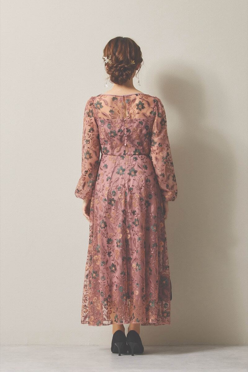 ピンクのフラワーエンブロイダリーオーガンジードレス