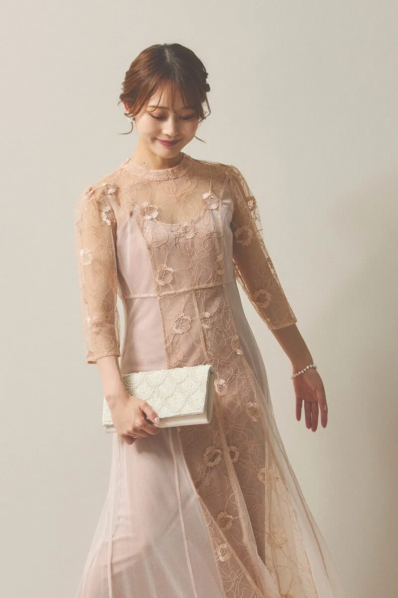 オレンジのシャイニーコードレースドレス