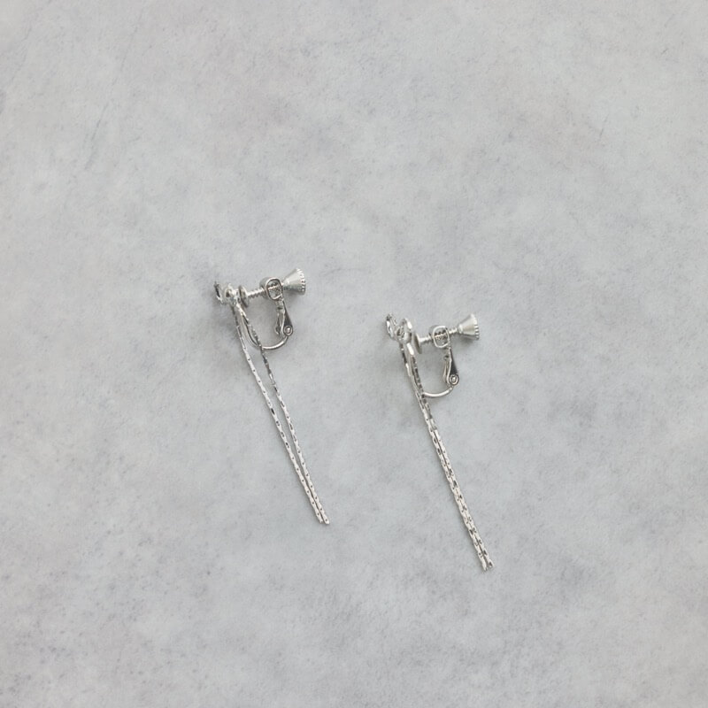 メタルチェーンのリボンイヤリング(シルバー)