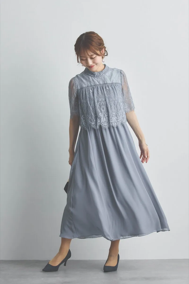 ブルーグレーの授乳口付きハイネックレースドレス