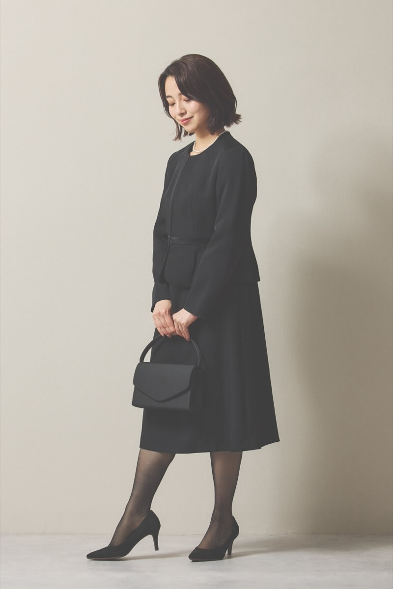 ブラックのフォーマルセレモニースーツセット