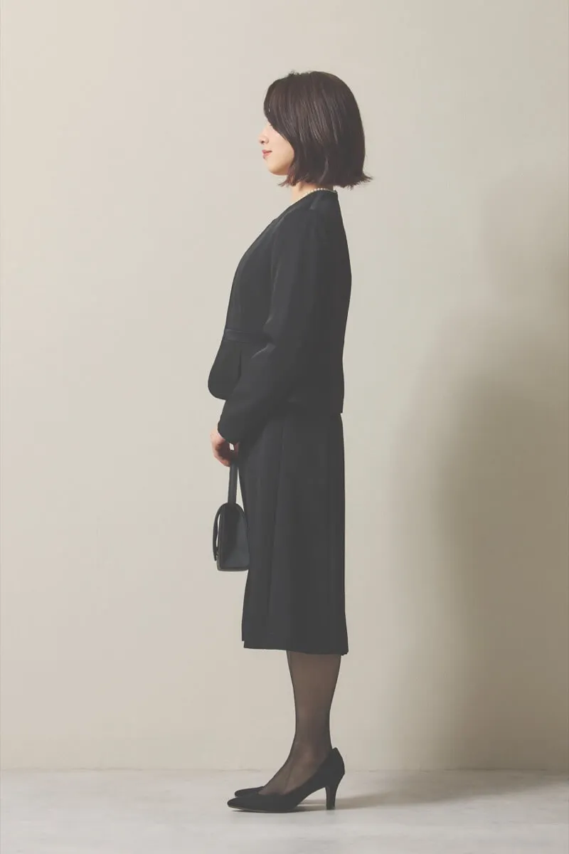 ブラックのフォーマルセレモニースーツセット