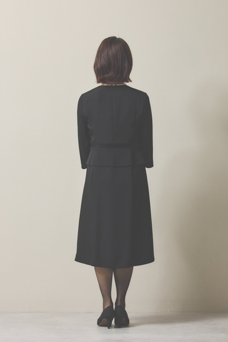 ブラックのフォーマルセレモニースーツセット