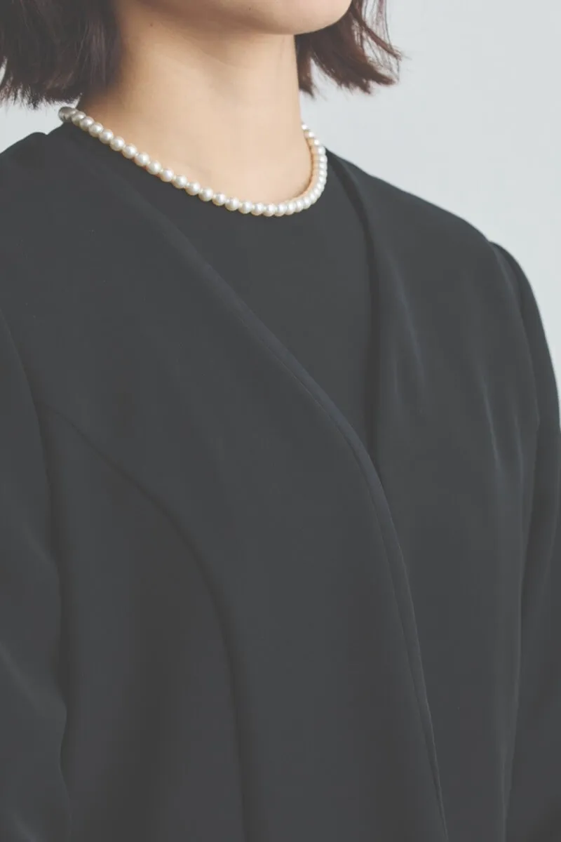 ブラックのタックスリーブノーカラーセレモニースーツセット