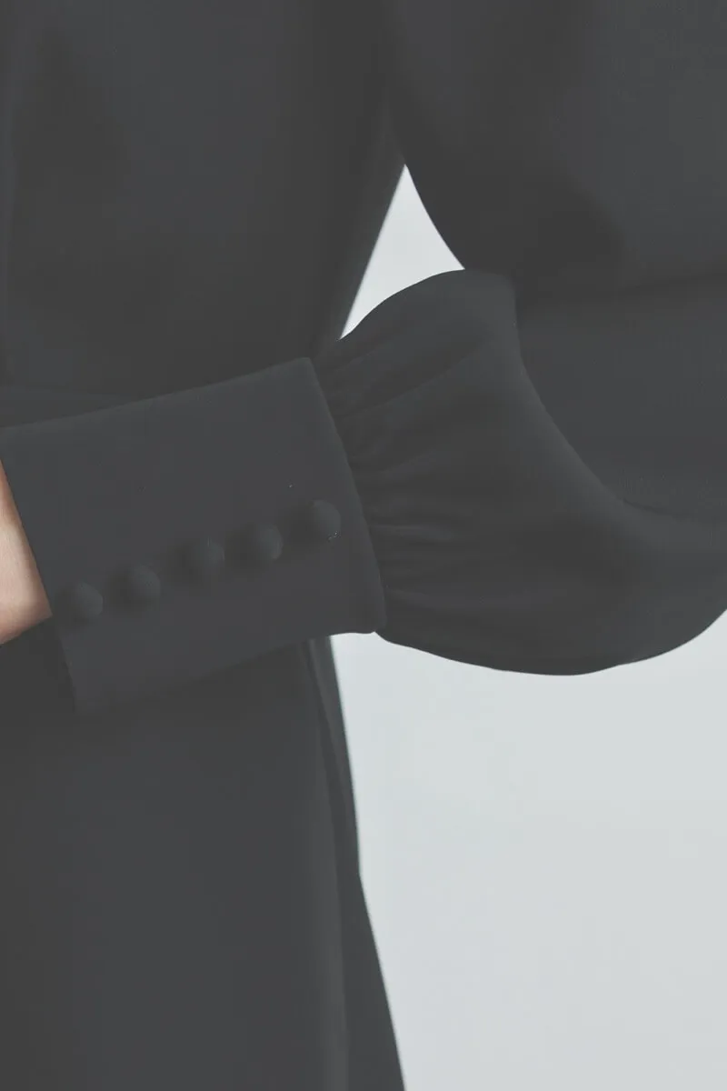 ブラックのタックスリーブノーカラーセレモニースーツセット