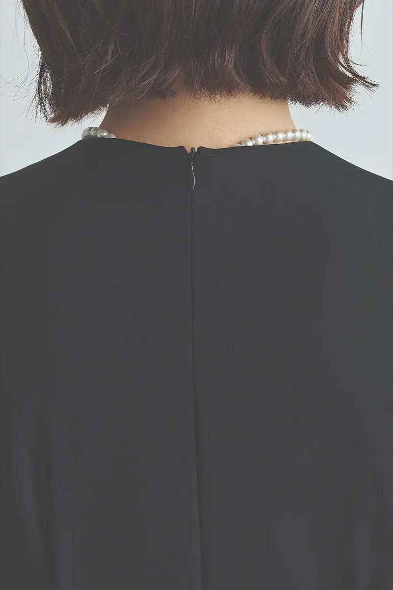 ブラックのタックスリーブノーカラーセレモニースーツセット