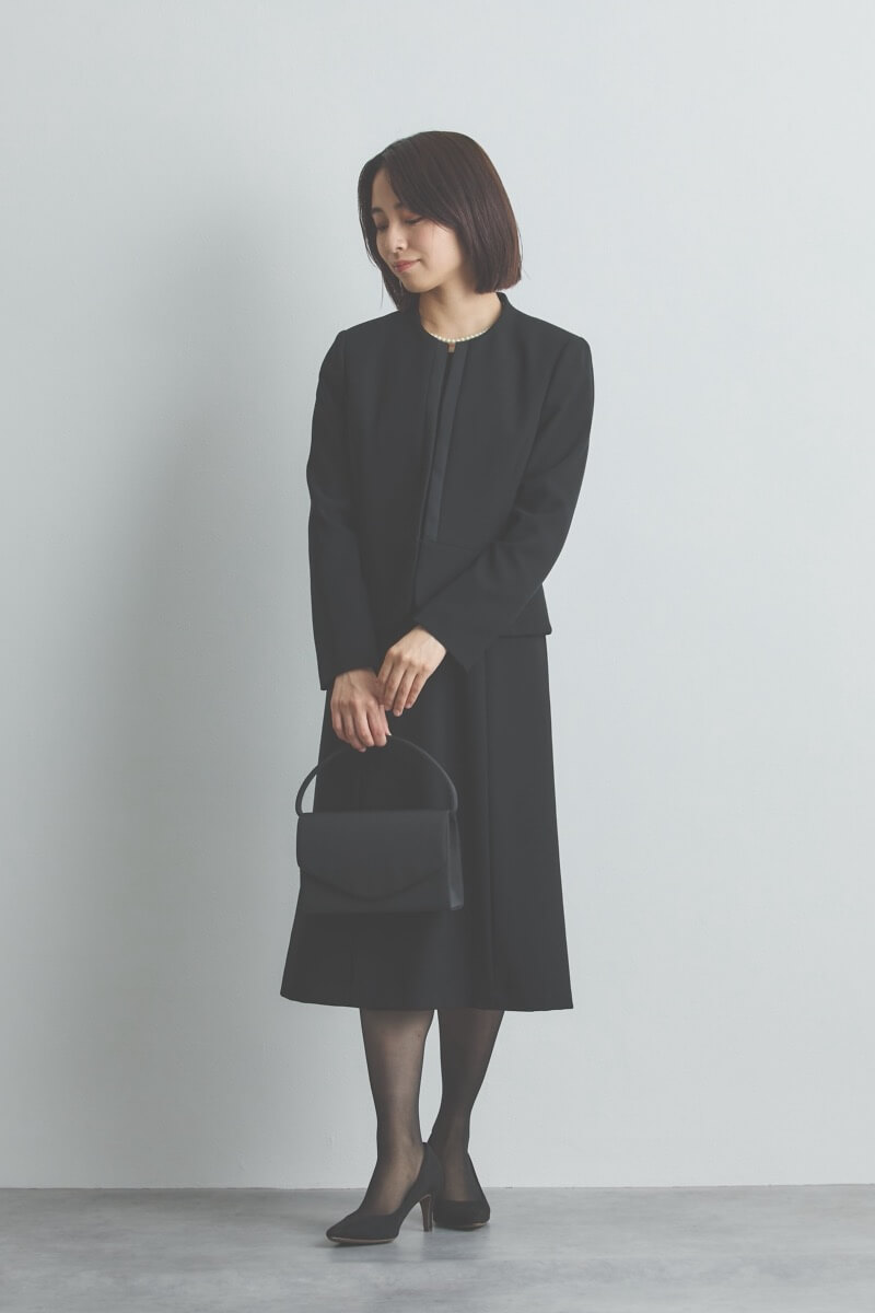 ブラックのクラシックフォーマルセレモニースーツセット