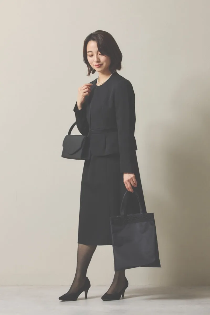 ブラックのフォーマルサブバッグ