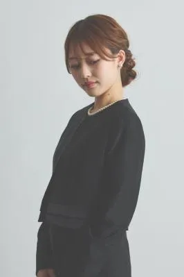 YTIQUE ブラックのジャケット