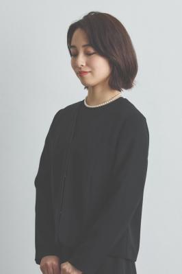 kaeneブラックのジャケット