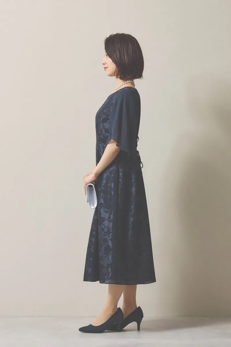 ネイビーのシフォンスリーブ花模様ドレス [ 店頭販売価格 42,900円 ]