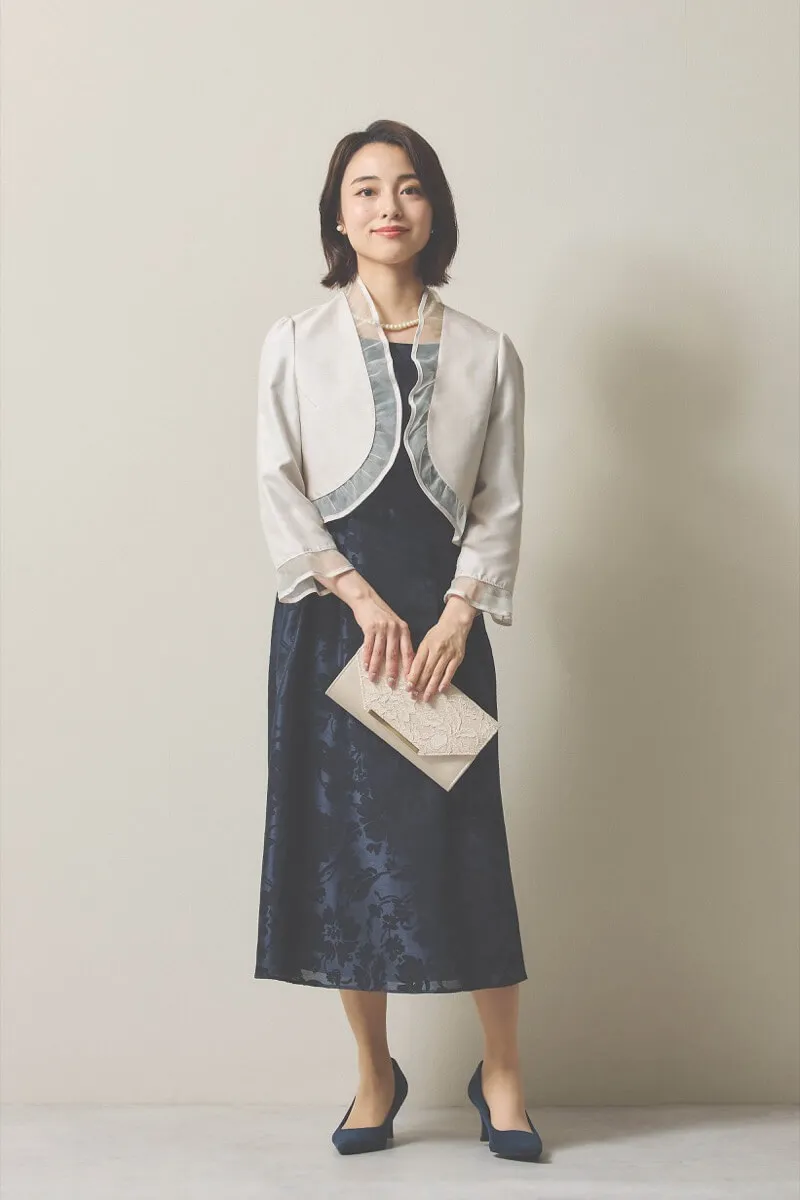 ネイビーのシフォンスリーブ花模様ドレス [ 店頭販売価格 42,900円 ]