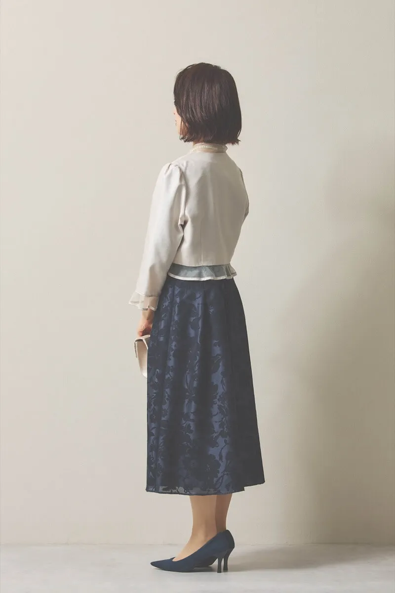 ネイビーのシフォンスリーブ花模様ドレス [ 店頭販売価格 42,900円 ]