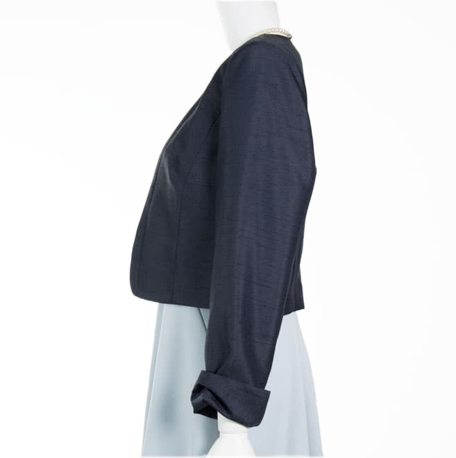 ネイビーのシャンタン長袖ボレロ