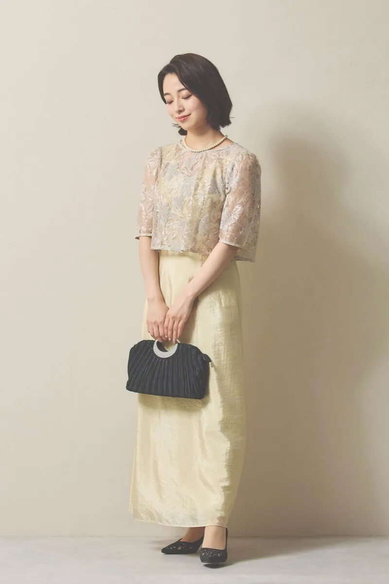 ベージュのシャイニートップスサテンドレス [ 店頭販売価格 38,500円 ]