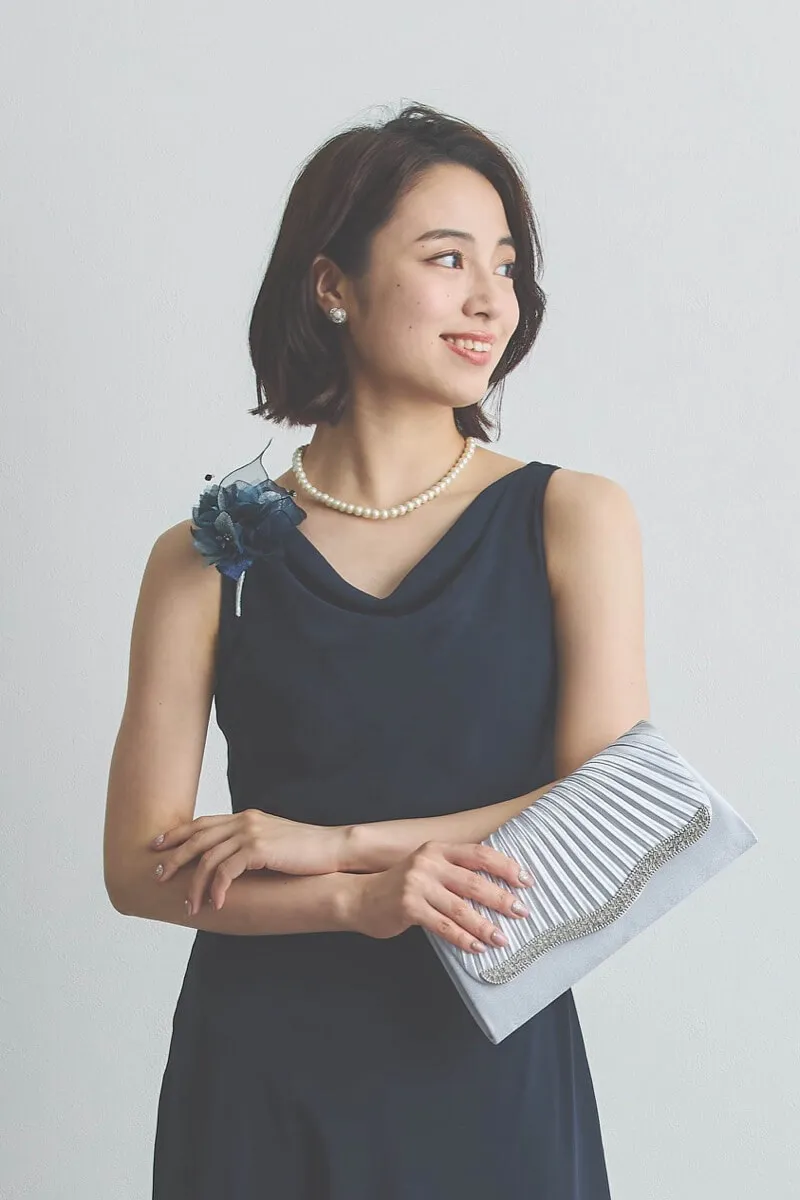 ネイビーのシフォンドレープロングドレス [ 店頭販売価格 42,900円 ]