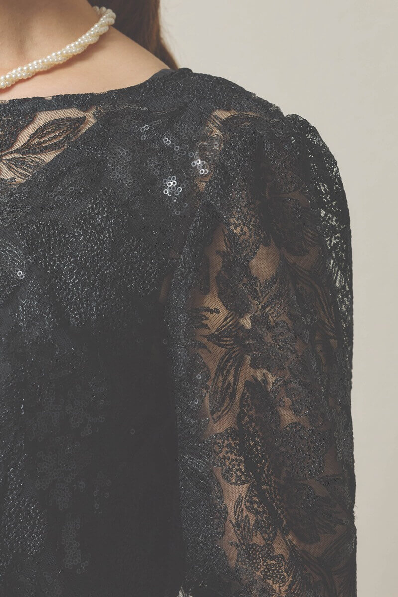 ブラックのシャイニートップスサテンドレス [ 店頭販売価格 38,500円 ]