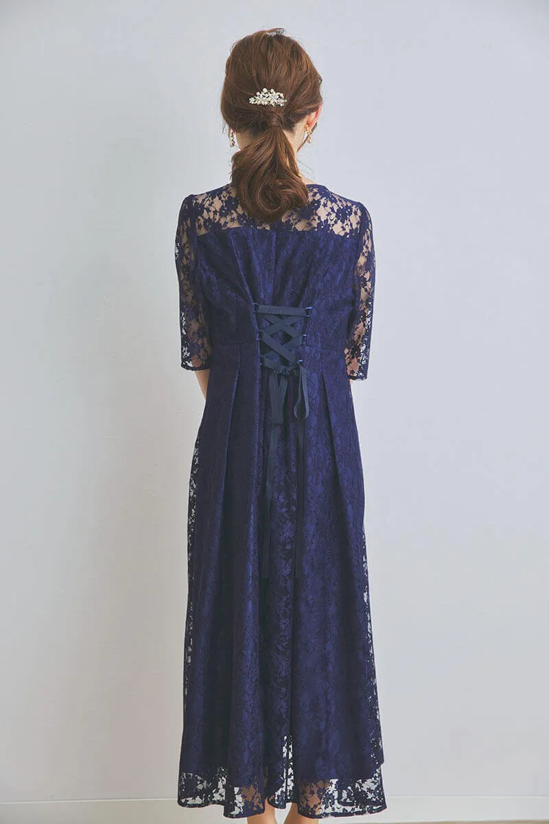 ネイビーの総レースフィッシュテールドレス