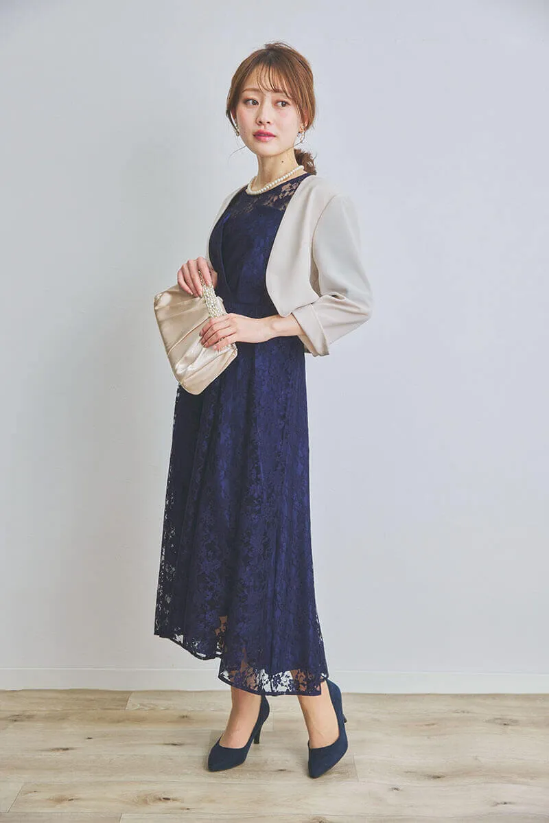 ネイビーの総レースフィッシュテールドレス