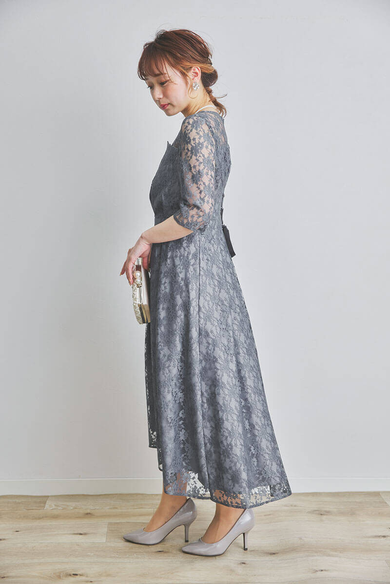 ブルーグレーの総レースフィッシュテールドレス
