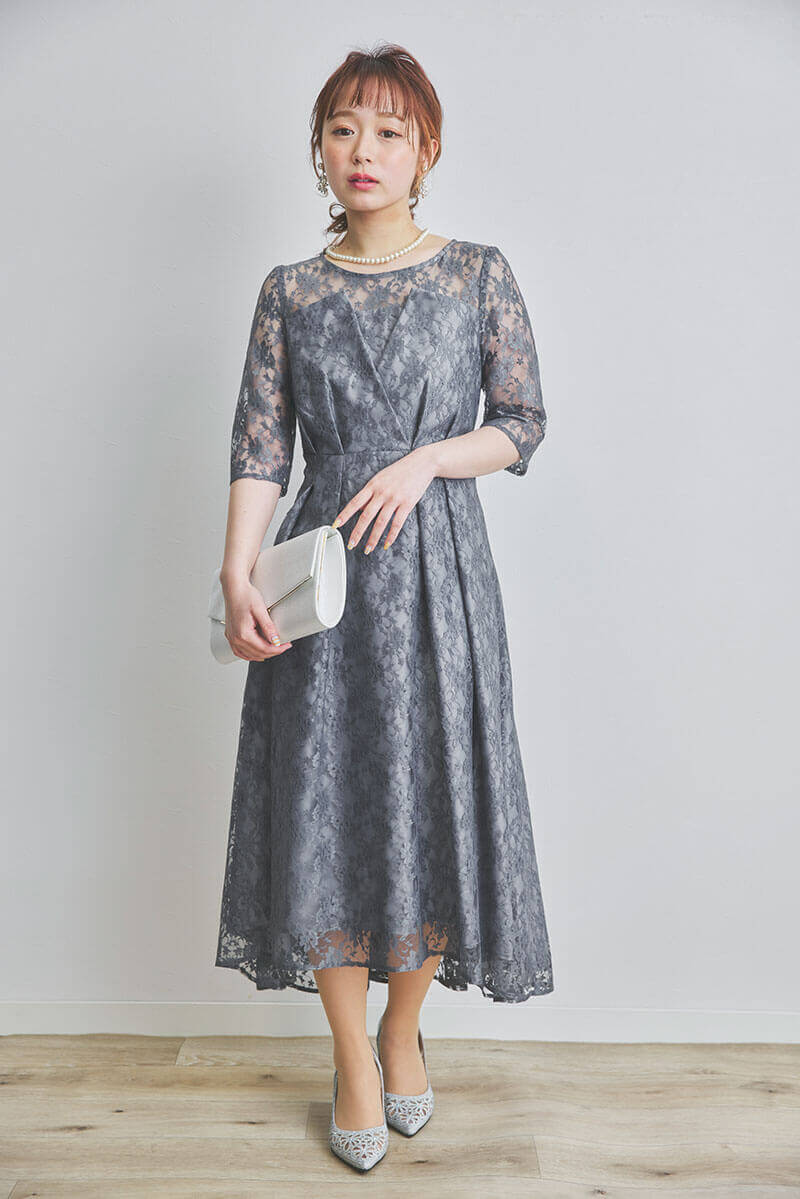 ブルーグレーの総レースフィッシュテールドレス