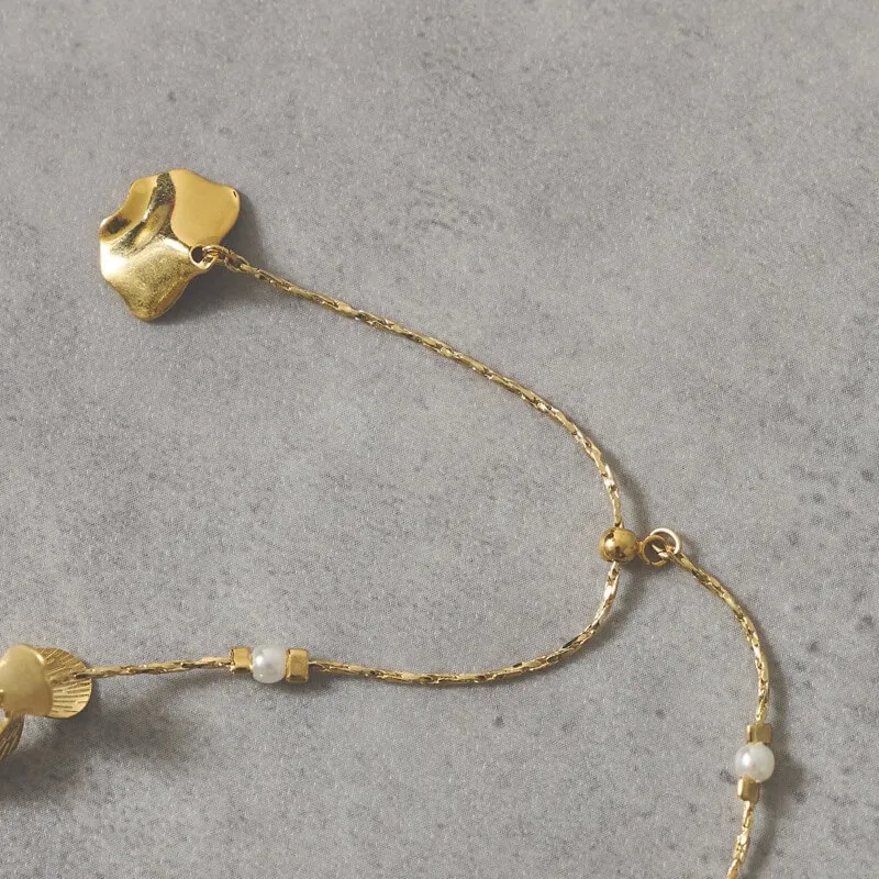 ゴールドメタルフラワーブレスレット