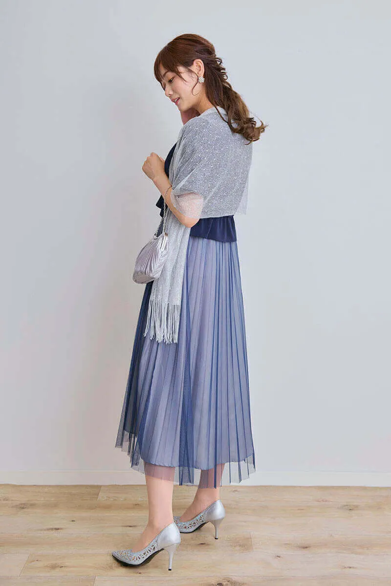 ネイビーのカシュクールデザインドレス