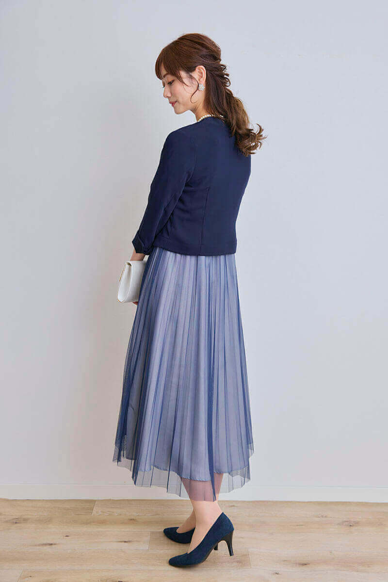 ネイビーのカシュクールデザインドレス