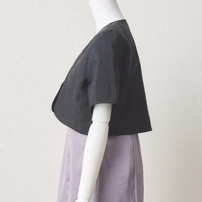 ブラックのヴィンテージボレロ