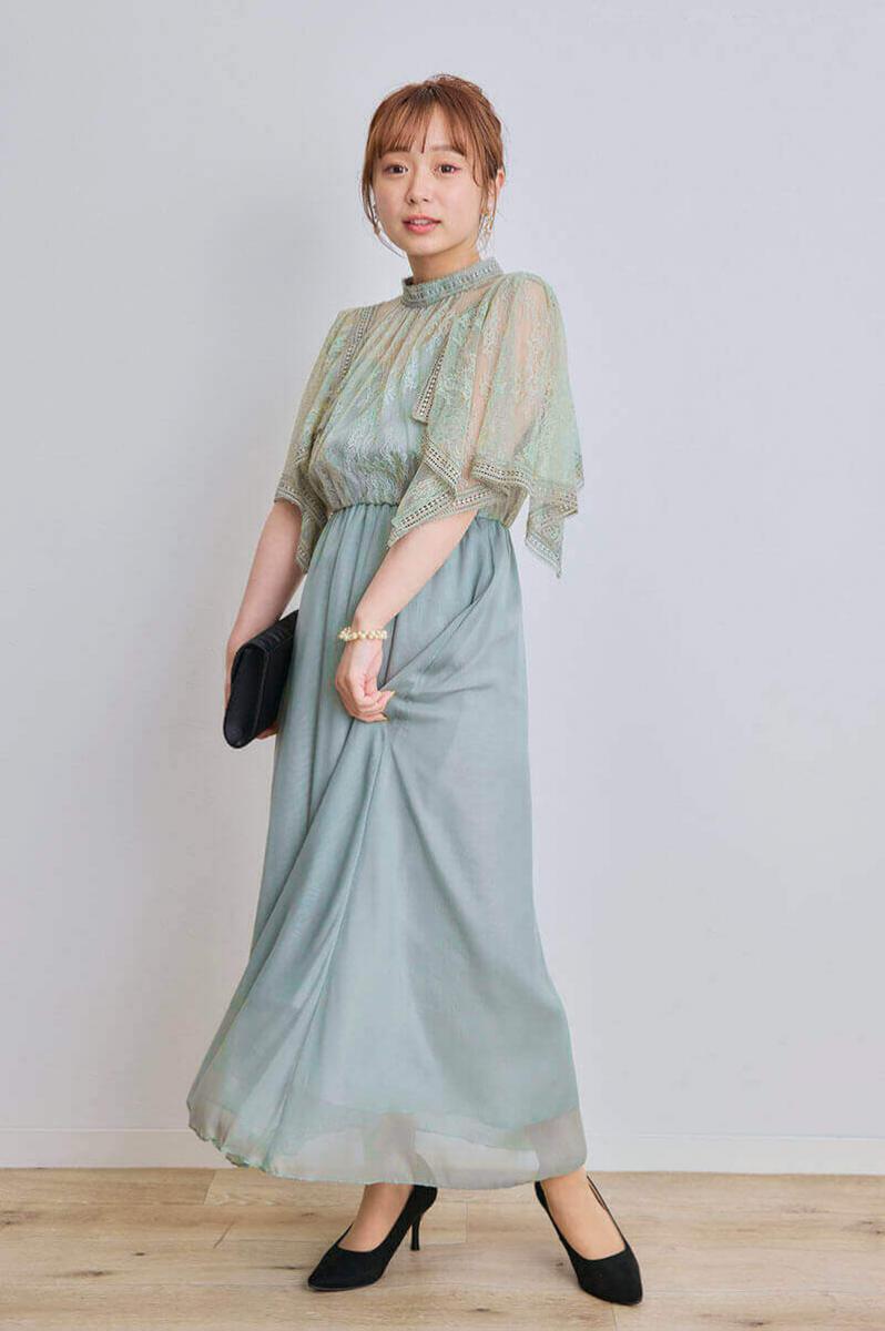 ライトグリーンのハンカチスリーブシフォンドレス