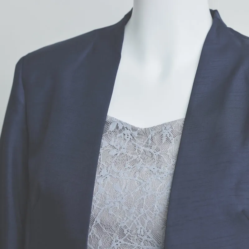 ネイビーのシャンタン長袖ボレロ