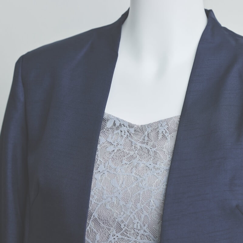 ネイビーのシャンタン長袖ボレロ