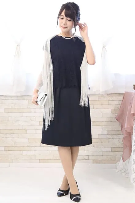 ネイビーのレーストップスセパレートドレス