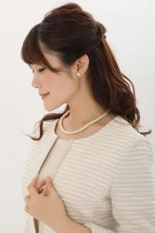 ベージュのツイードジャケット(白×ベージュのストライプ)