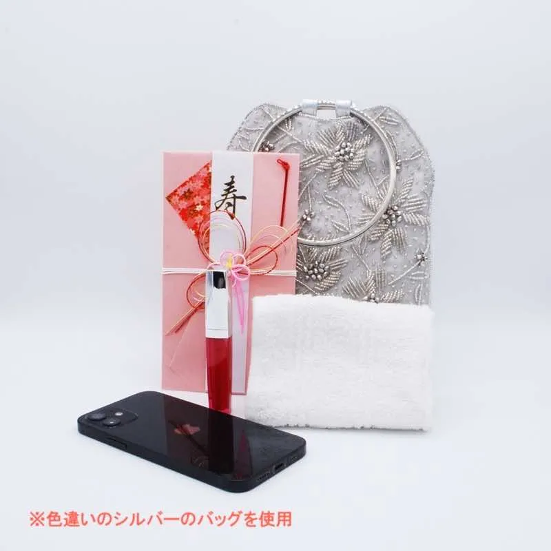 オフホワイトのフラワー刺繍のミニポシェット