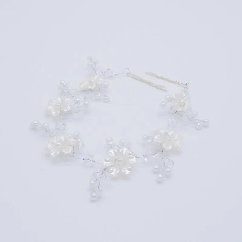 ホワイトフラワーのヘッドドレス