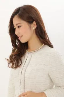 ベージュのツイードジャケット(白×ベージュ)