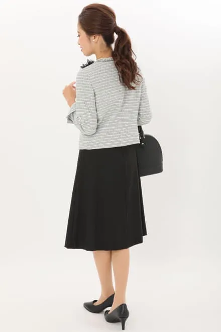 ブラックのフリンジ付きセレモニースーツセット