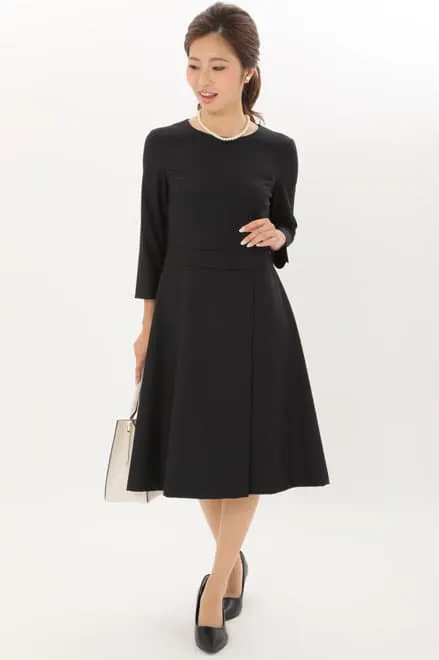 ブラックのフリンジ付きセレモニースーツセット