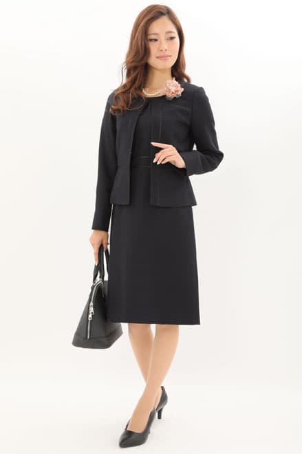 ネイビーのツイードノーカラーセレモニースーツセット