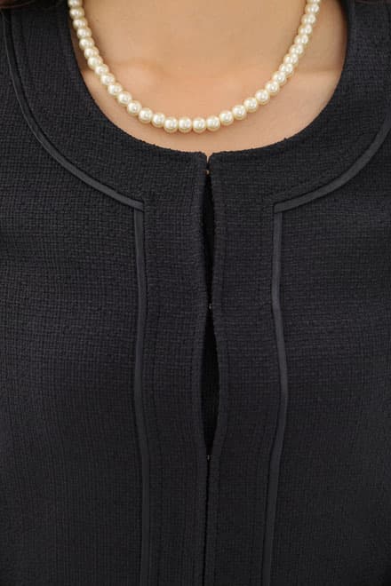 ネイビーのツイードノーカラーセレモニースーツセット