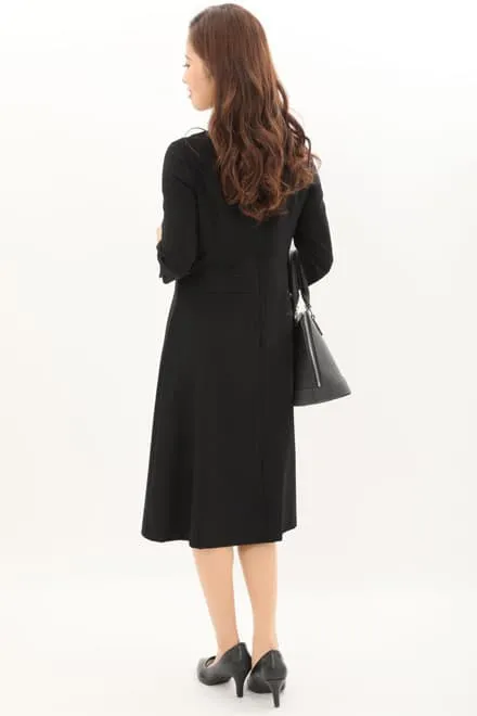 ブラックの七分袖ノーカラーツイードセレモニースーツセット